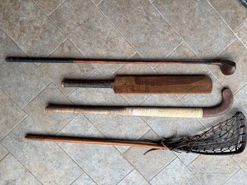 Lotto di 4 attrezzi sportivi d’epoca – collezione