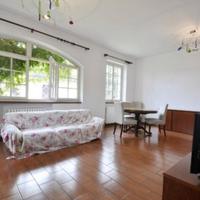 Camera in villetta con giardino