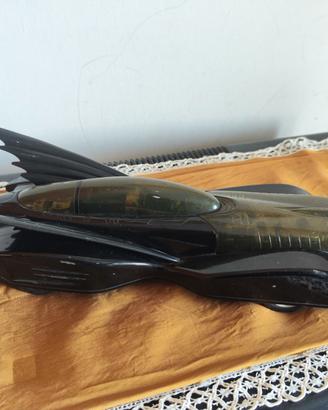 Batmobile Corgi 2000 BMBV1 sc 1:18 Comics