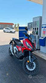 X- ADV 750 guidabile con patente A2
