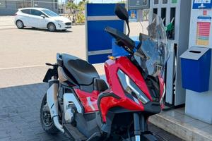 X- ADV 750 guidabile con patente A2