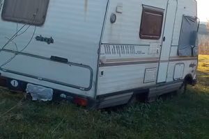 MOTORHOME ELNAGH 530/84 NON FUNZIONANTE DA RIPARAR
