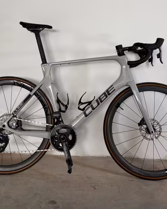 Bici da corsa Cube c62