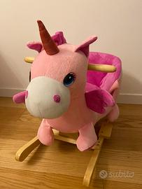 Cavallo a dondolo unicorno