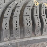4 pneumatici da neve usati solo una stagione