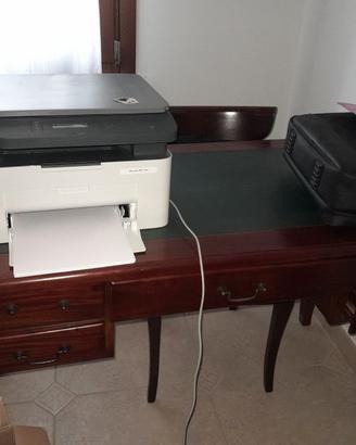 Scrivania legno classica per ufficio/studio