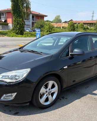 Opel Astra 1.7 CDTI 110CV Sports Tourer Cosmo