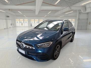 MERCEDES-BENZ GLA 200 D AUTOMATIC PREMIUM CROSSOVE