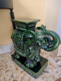 elefante in ceramica  smaltata verde