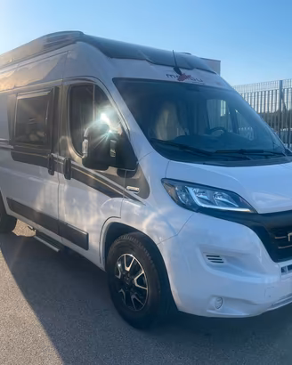 MALIBU VAN 540 DB COMPACT CON TETTO A SOFFIETTO SU