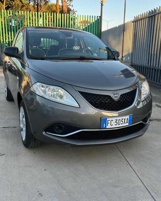 LANCIA Ypsilon 0.9 TwinAir 85 CV 5 porte Metano