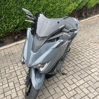 Yamaha T-MAX 560