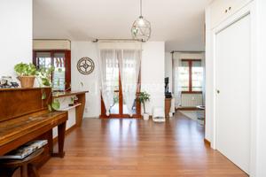 TRILOCALE CON TERRAZZO A PESSANO CON BORNAGO