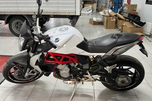 Moto. MV  Agusta Brutale