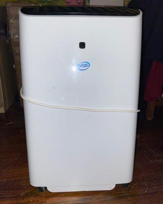 Condizionatore deumidificatore portatile 8700 btu