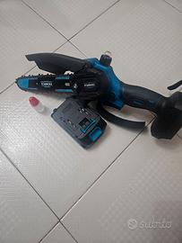 MOTOSEGA LEGGERA PORTATILE 