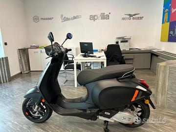 Piaggio Vespa 125 Sprint