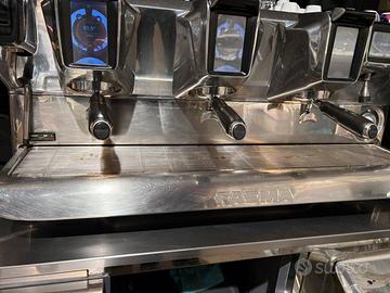 Macchina caffe e macinino faema