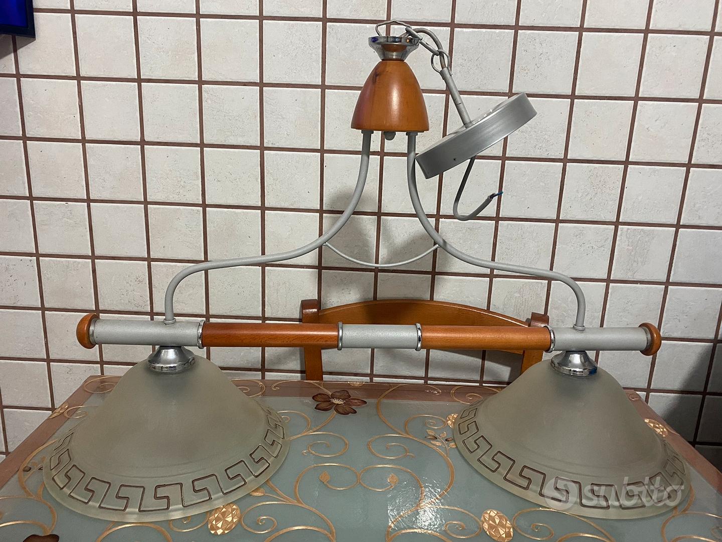 Baratto/Scambio: lampadario da cucina, plastica [ Arredamento/Complementi  d'arredo] a Varese (VA) 