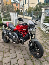 Ducati Monster 821