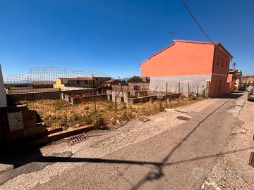 Sanluri - Lotto 3/C con seminterrato e pozzo