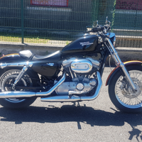 Harley davidson sportster 883