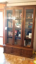 vetrina/libreria arte povera