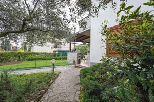 Villa di 350 m² con 4 locali e box auto a Verdelli