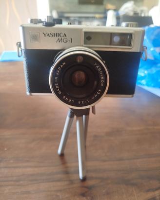Yashica MG-1 fotocamera analogica vintage