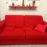 Divano letto praticamente nuovo