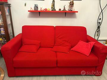 Divano letto praticamente nuovo