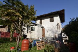 CASA INDIPENDENTE CON GIARDINO A BARBANIA