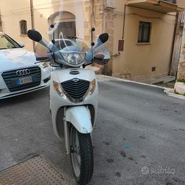 scooter Honda sh 125 immatricolato 04/08