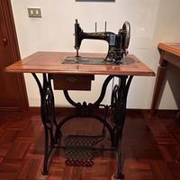 Macchina da Cucire Vintage NAUMANN