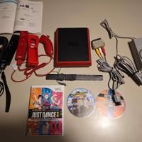 Nintendo Wii Mini rossa/nera + 2 controller + 3 gi