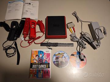 Nintendo Wii Mini rossa/nera + 2 controller + 3 gi