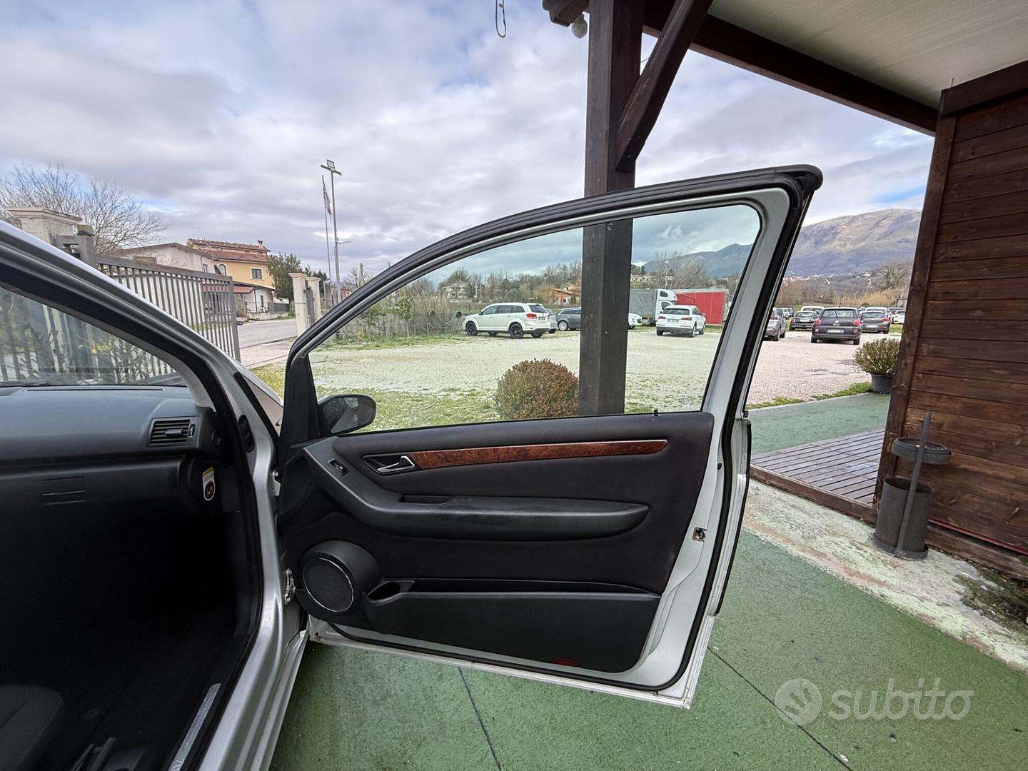 Mercedes-Benz A-Class 2006 photo 4