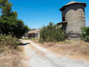 Vasto terreno con rudere a Vaccarizzo
