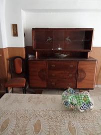 Vetrinetta antica con vetri