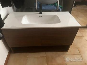 Mobile sospeso bagno con lavabo integrato Deghi