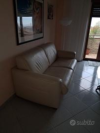Divano letto in pelle