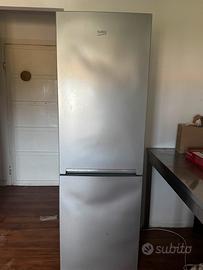 Frigorifero Beko combinato 295L argento