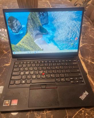 Computer Portatile Lenovo