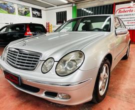 Mercedes E 220 CDI Elegance 6Marce Berlina 2005