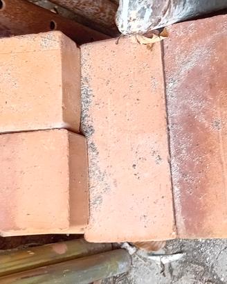 35 mattoni pieni 25euro 