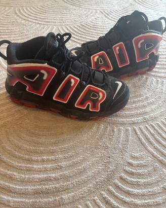 Nike Air More Uptempo nere e rosse – Taglia 40
