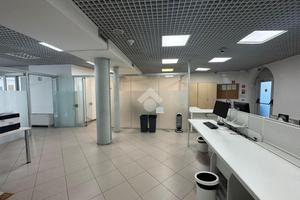 NEGOZIO A BUSSOLENGO