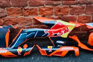 Kit di plastiche grafica te DHL per KTM 250
