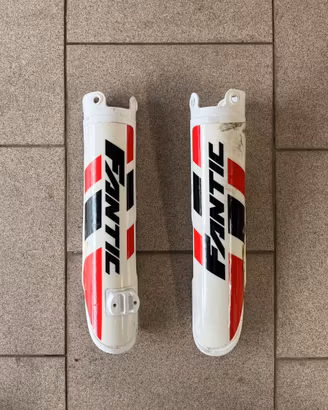 Parasteli + 2 grafiche Fantic XMF 125