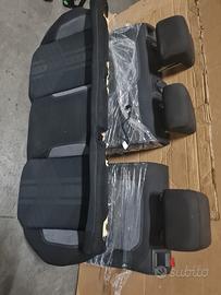 Sedili completi Vw Taigo R Line